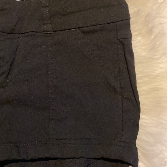 Bebop women’s shorts Size 3 black with pockets - Picture 2 of 6